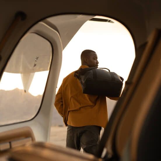 Our app coordinates your end-to-end commute, including an Uber to and from our vertiport.